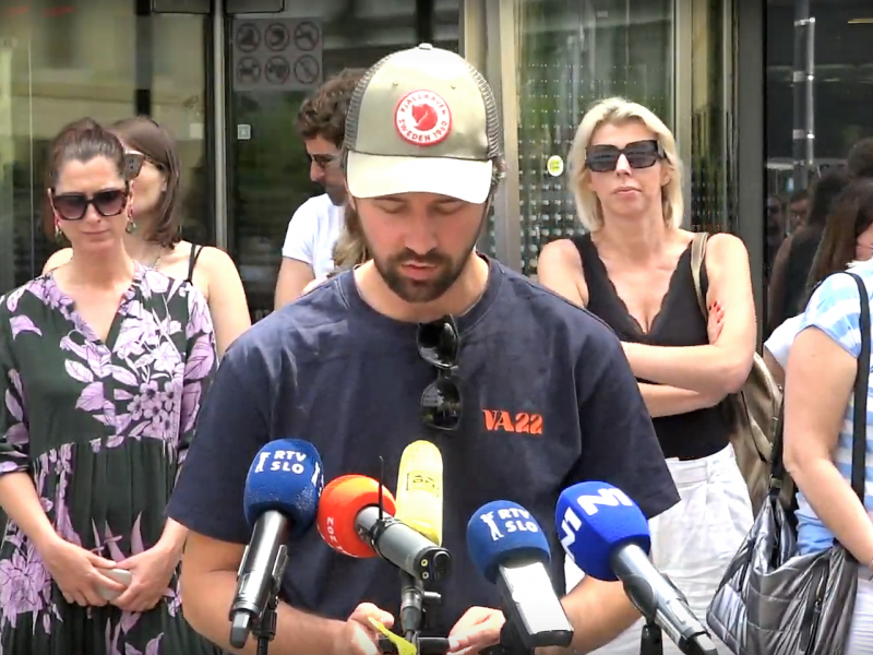 Društvo novinarjev Slovenije vztraja pri podpori zaposlenim na RTV Slovenija