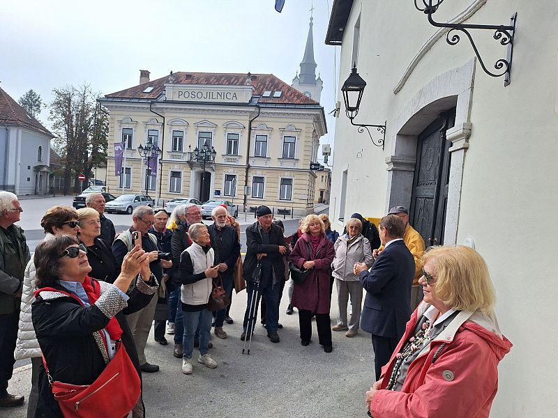 Upokojeni novinarji po sledeh zgodovine