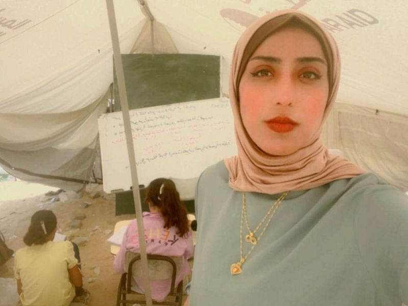 (DNEVNIK) Ruwaida Amer, novinarka iz Palestine: Kako do vode, hrane, kako varno iz enega v drugi kraj?